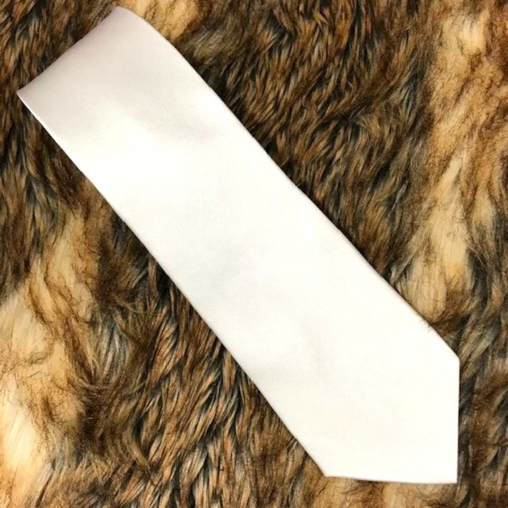 Jones New York Ivory Sheen 100% Silk Tie